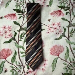 Croft & Barrow Black and Gold Striped Tie